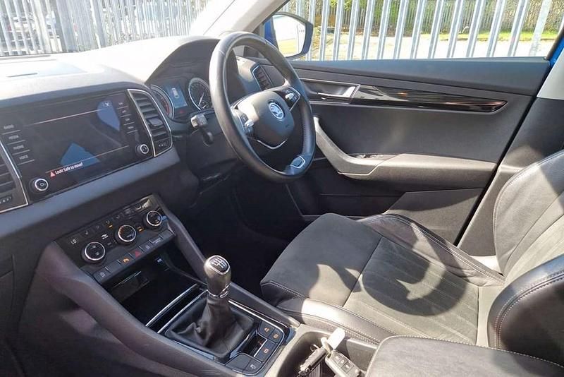 Used Skoda Karoq SE L 108 HP (79 kW) 2021 Blue SUV
