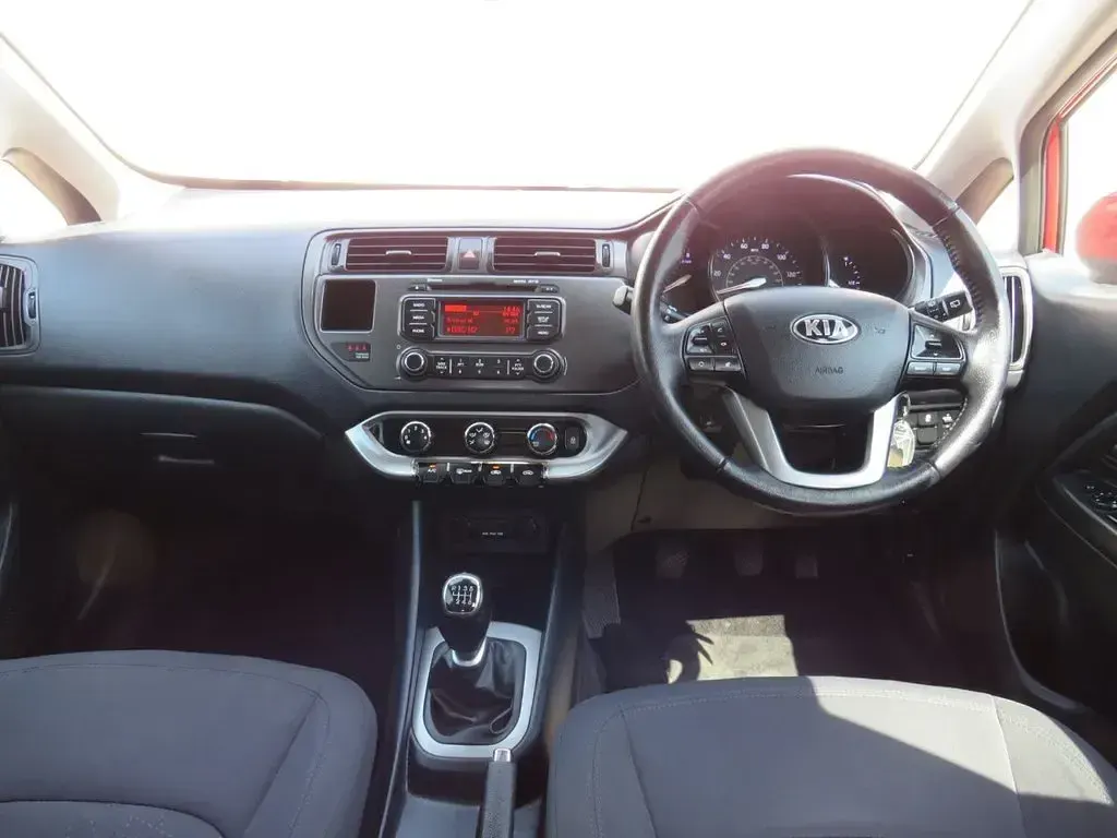 Used Kia Rio 2013 Red Hatchback