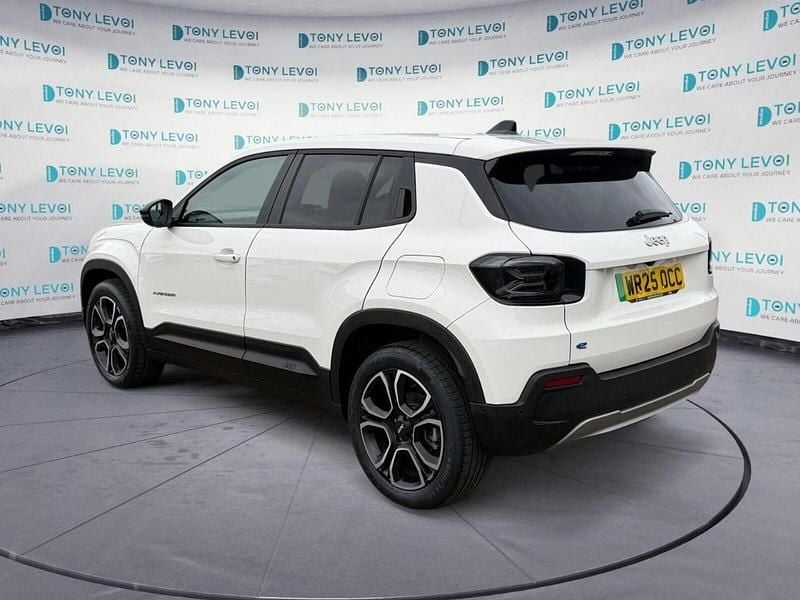 Used Jeep Avenger EV Summit 113 kW (154 HP) 2025 White SUV