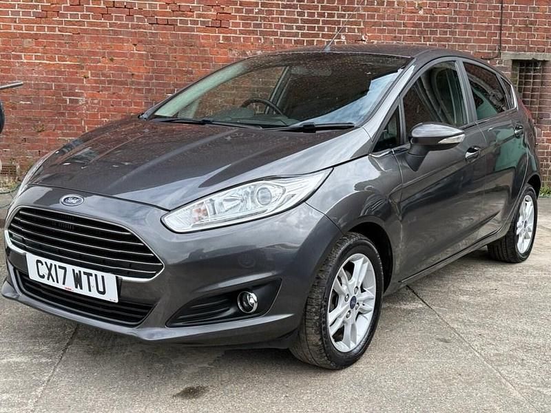 Grey Used 2017 Ford Fiesta Zetec Hatchback | £6,480 (Fair price) - Image 1/4