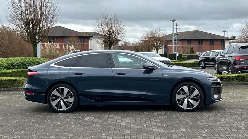 Used Audi A6 e-tron S-Line 210 kW (286 HP) 2025 Blue Hatchback