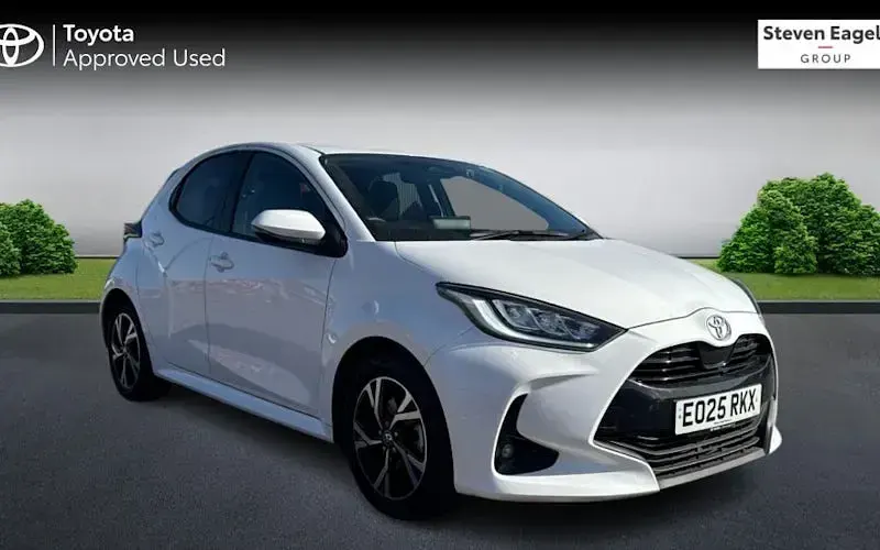 Used Toyota Yaris Design 116 HP (85 kW) 2025 Hatchback