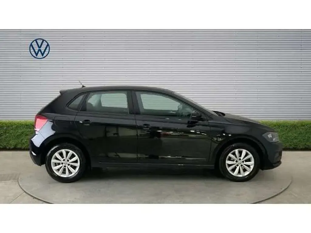 Used VW Polo SE 95 HP (69 kW) 2018 Black Hatchback