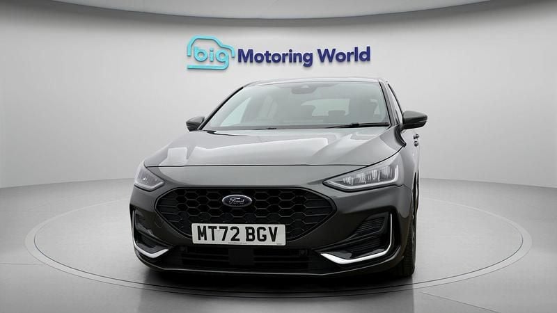 Used Ford Focus ST-Line 120 HP (88 kW) 2022 Grey Hatchback