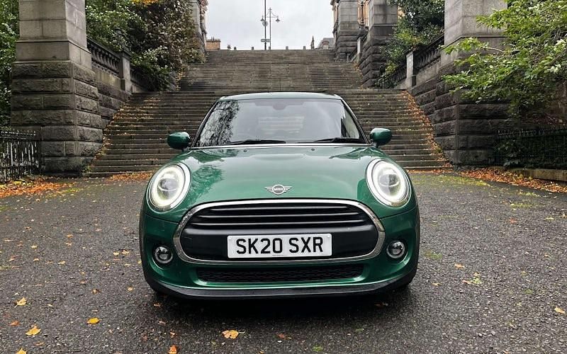 Used Mini ONE Classic 102 HP (75 kW) 2020 Green Hatchback