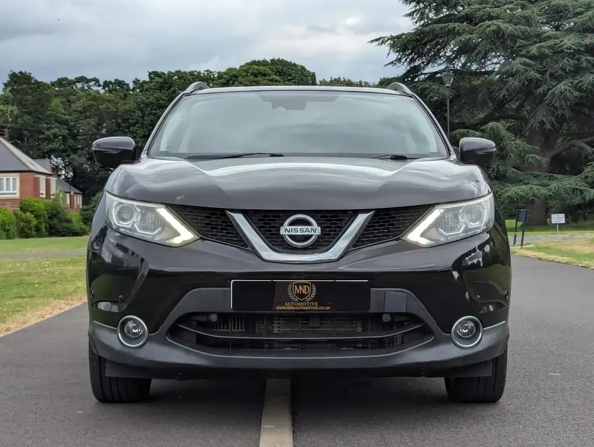 Used Nissan Qashqai Tekna 130 HP (95 kW) 2016 Black SUV