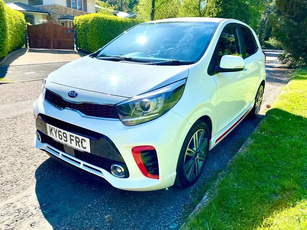 Used Kia Picanto GT-Line 99 HP (72 kW) 2019 White Hatchback