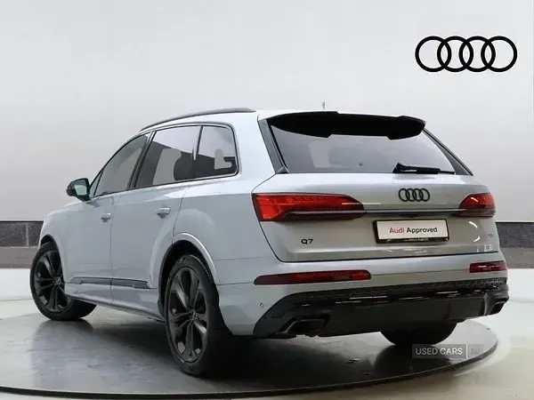 Begagnad Audi Q7 Black Edition 2025 Silver SUV