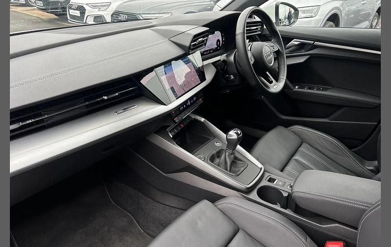 Used Audi A3 S-Line 147 HP (108 kW) 2022 White Sedan