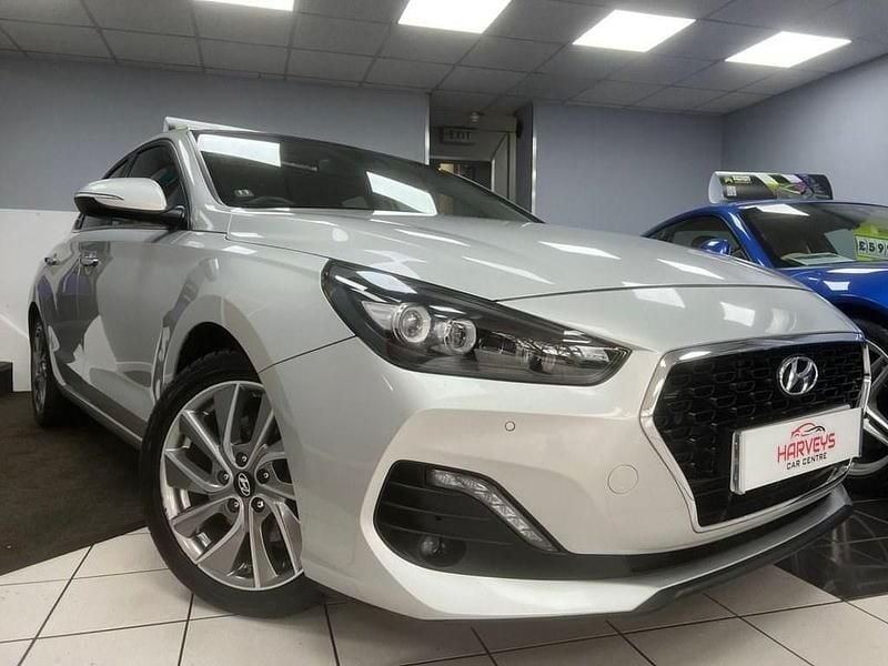 Used Hyundai i30 Premium SE 120 HP (88 kW) 2019 Silver Hatchback