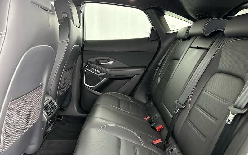 Używany Jaguar E-Pace R-Dynamic 309 KM (227 kW) 2024 SUV