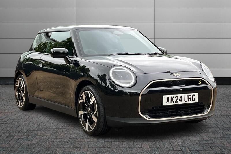 Used Mini Cooper SE Hatch 158 kW (215 HP) 2024 Black Hatchback