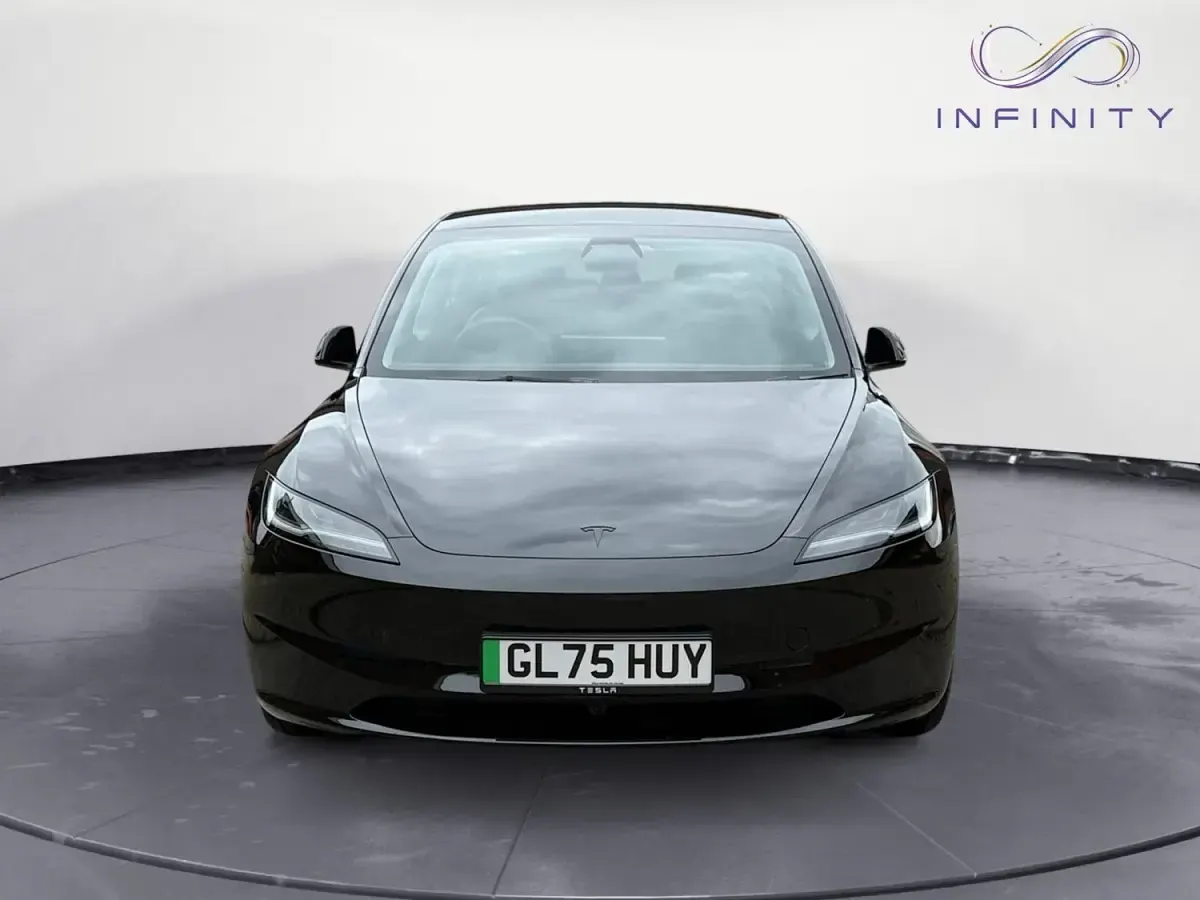 Usado Tesla Model 3 Long Range RWD 250 kW (340 CV) 2025 Negro Berlina