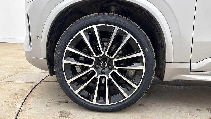 Usado Volvo XC90 Ultra 2025 Prateado SUV