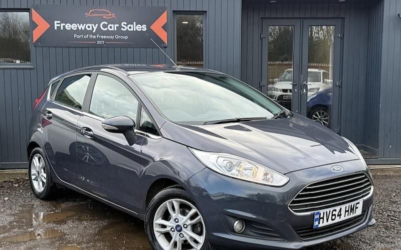 Used 2017 Ford Fiesta Zetec Hatchback | £6,650 (Good price) - Image 1/3