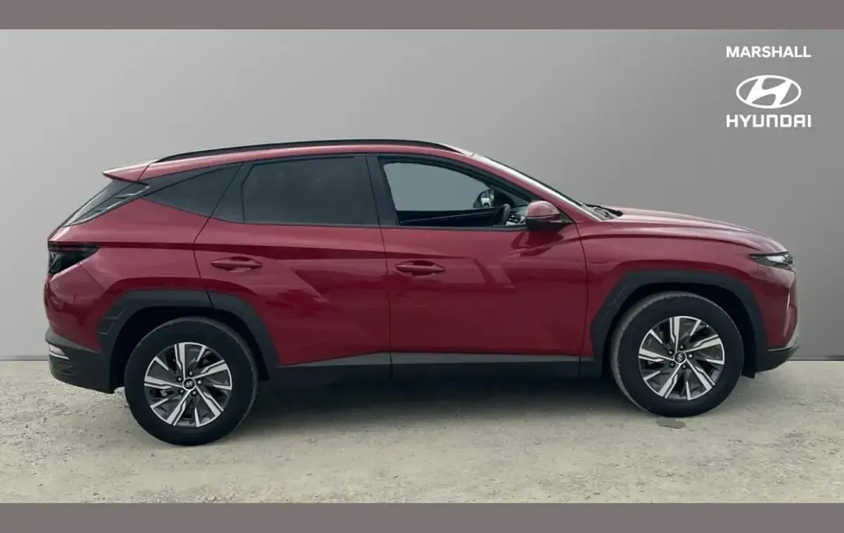 Used Hyundai Tucson SE 147 HP (108 kW) 2022 Red SUV
