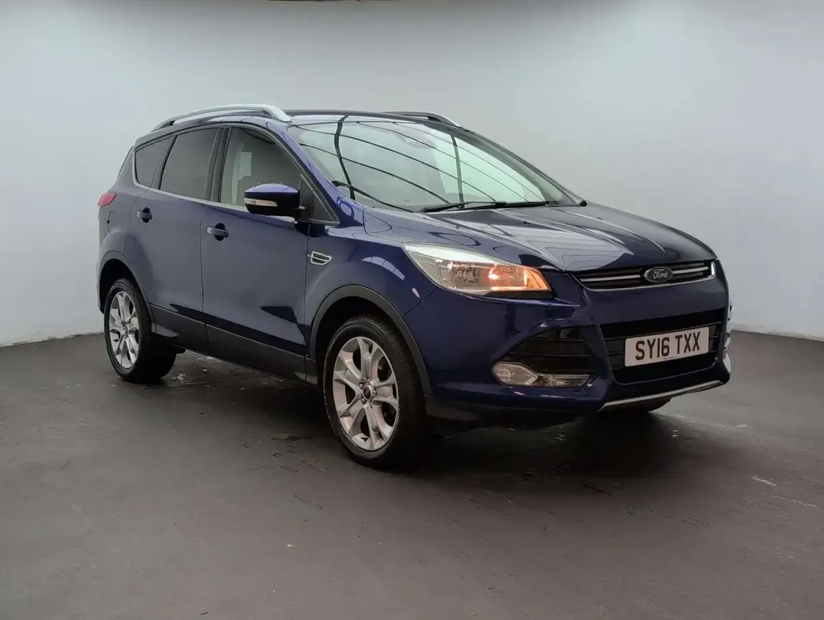 Used Ford Kuga Titanium 180 HP (132 kW) 2016 Blue SUV