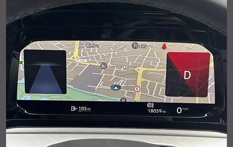 Used VW Golf VIII Life 147 HP (108 kW) 2021 Red Hatchback