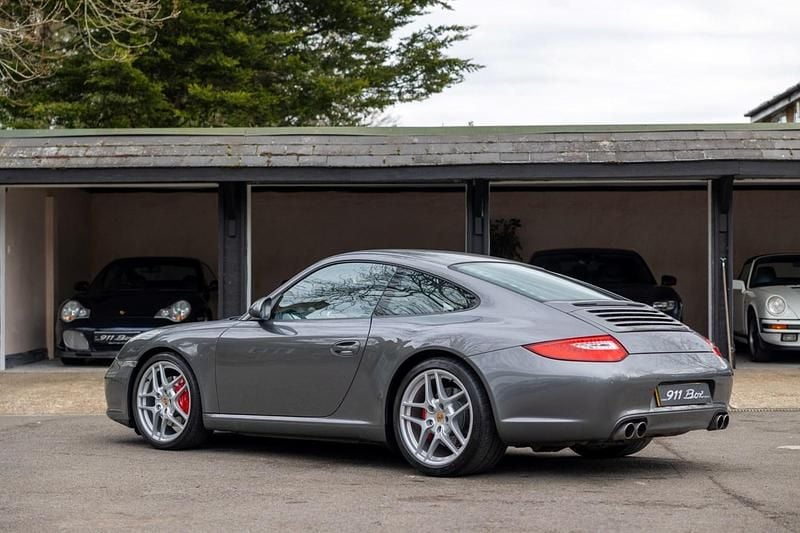 Used Porsche 911 Carrera S 385 HP (283 kW) 2010 White Coupe