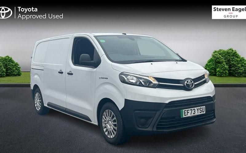 Used 2025 Toyota Proace MPV | £22,800 - Image 1/4