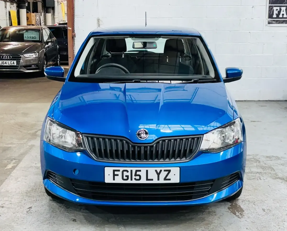 Used Skoda Fabia 60 HP (44 kW) 2015 Blue Hatchback