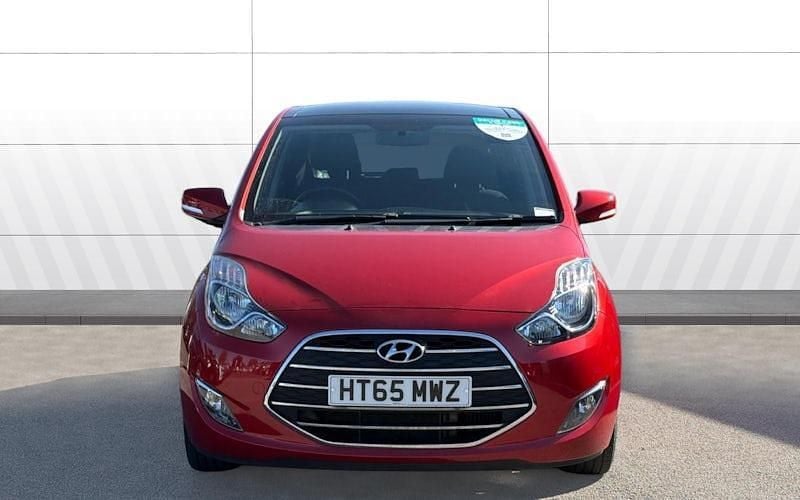 Used Hyundai ix20 Premium 116 HP (85 kW) 2016 Red Hatchback