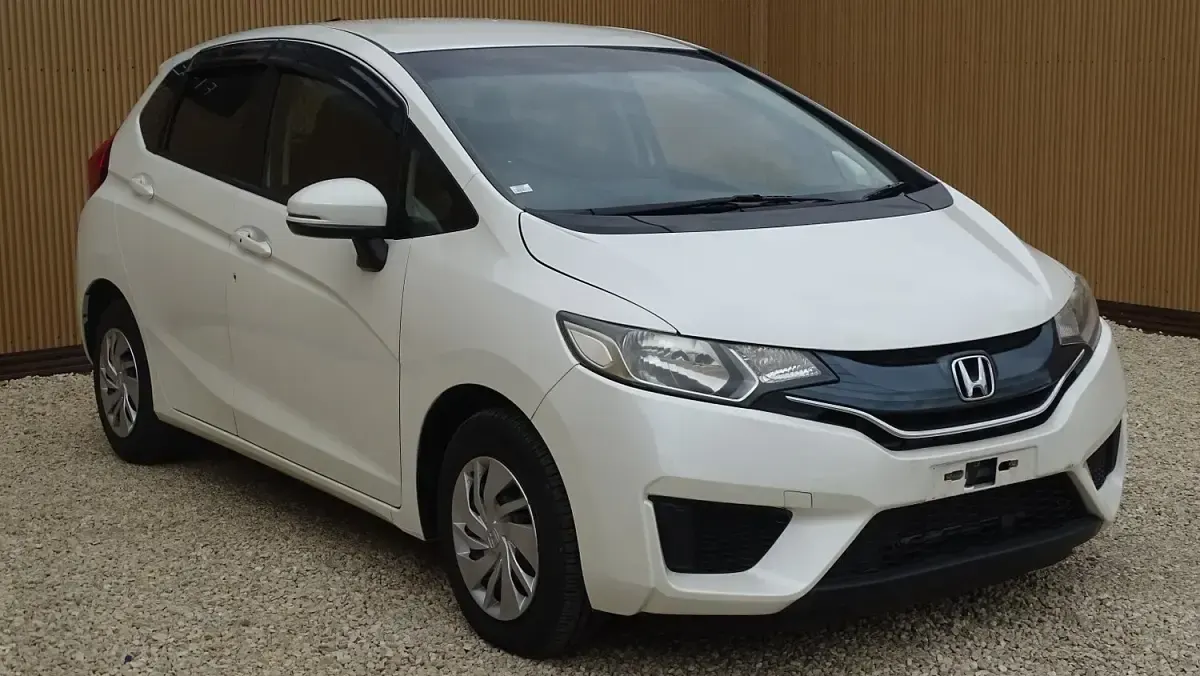 Used Honda Jazz ES 99 HP (72 kW) 2014 White Hatchback