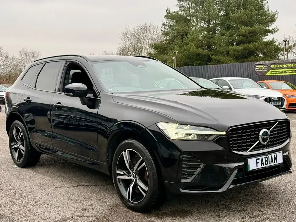 Used Volvo XC60 R-Design 197 HP (144 kW) 2021 Black SUV