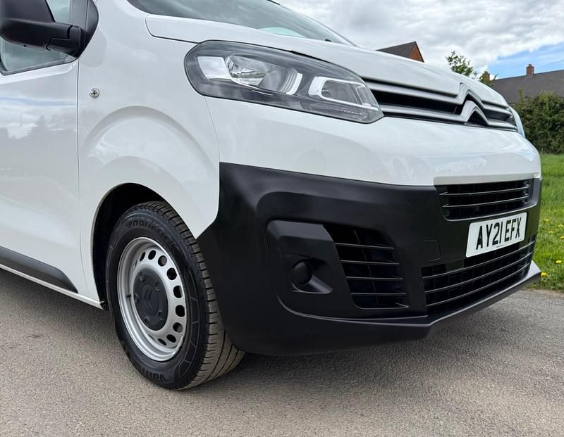 Używany Citroën Dispatch 100 KM (73 kW) 2021 Biały Minivan