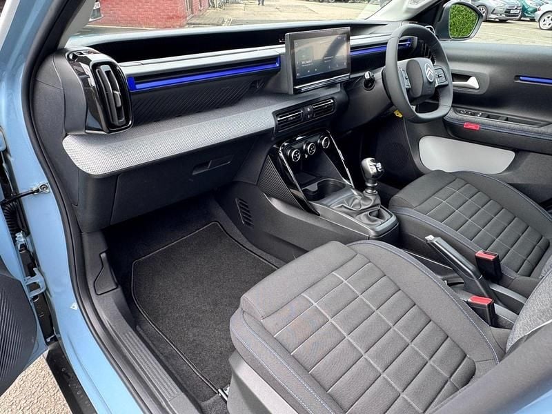 New Citroën C3 PureTech 99 HP (72 kW) 2025 Blue Hatchback