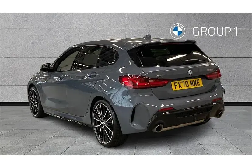 Usado BMW M135 M Sport 306 CV (225 kW) 2020 Gris Utilitario