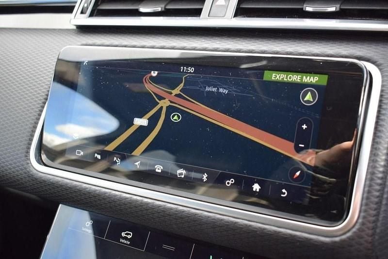 Used Land Rover Range Rover Velar SE Dynamic 180 HP (132 kW) 2020 White SUV