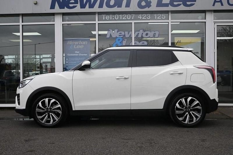 Used SsangYong Tivoli 136 HP (100 kW) 2021 White SUV
