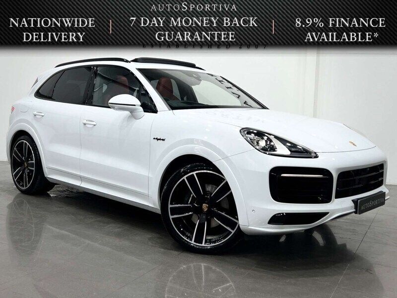 White Used 2023 Porsche Cayenne Platinum Edition SUV | £67,900 (Fair price) - Image 1/3