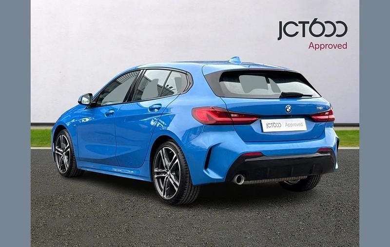 Used BMW 118 M Sport 134 HP (98 kW) 2023 Blue Hatchback