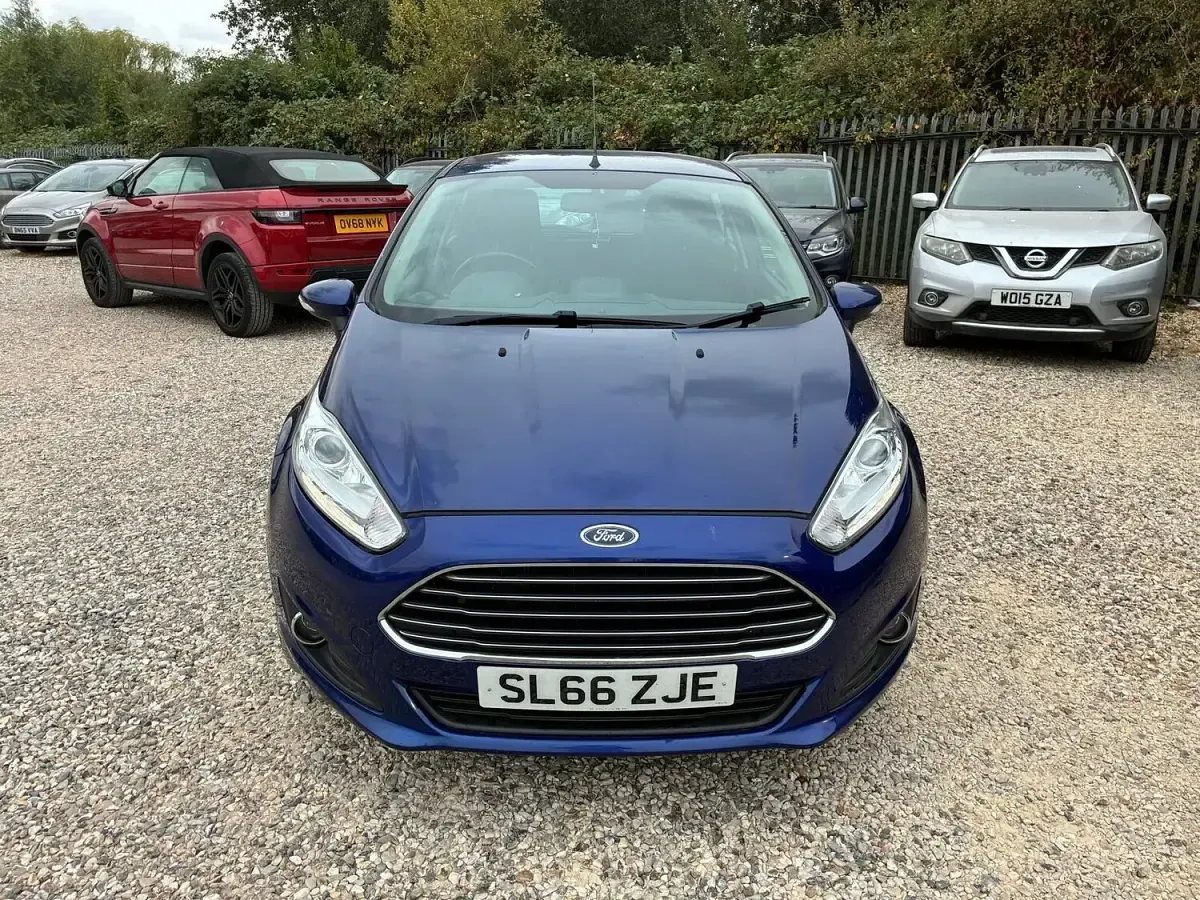 Used Ford Fiesta Zetec 98 HP (72 kW) 2017 Blue Hatchback