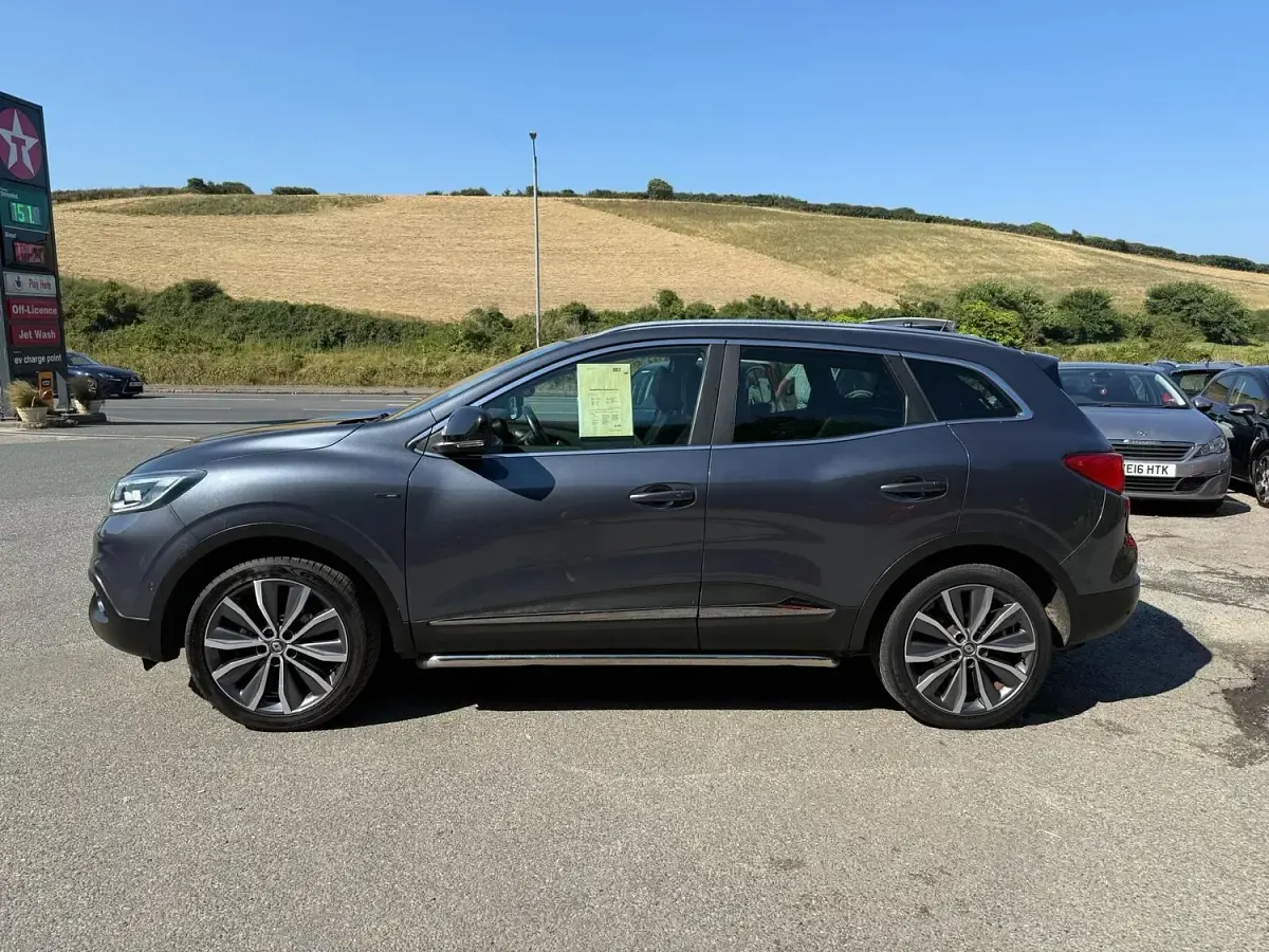 Used Renault Kadjar Signature 130 HP (95 kW) 2016 Grey SUV