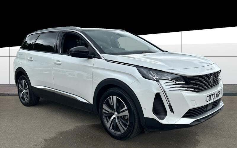 White Used 2023 Peugeot 5008 Allure+ MPV | £25,992 (Fair price) - Image 1/4