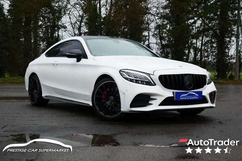Used Mercedes C180 AMG line 156 HP (114 kW) 2019 White Coupe
