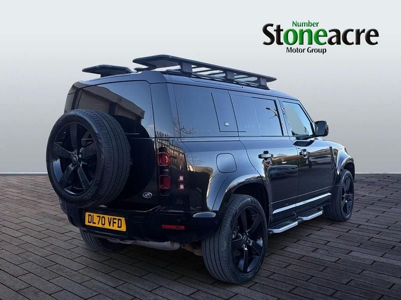 Used Land Rover Defender HSE 240 HP (176 kW) 2020 Black Estate