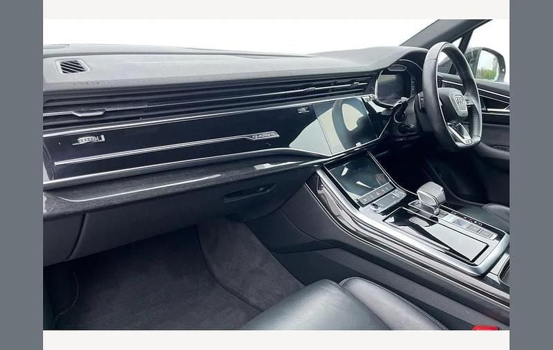 Used Audi Q7 Black Edition 286 HP (210 kW) 2020 Grey SUV