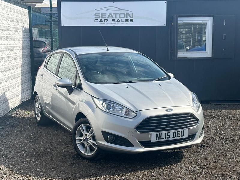 Silver Used 2015 Ford Fiesta Zetec Hatchback | £3,500 (Fair price) - Image 1/4
