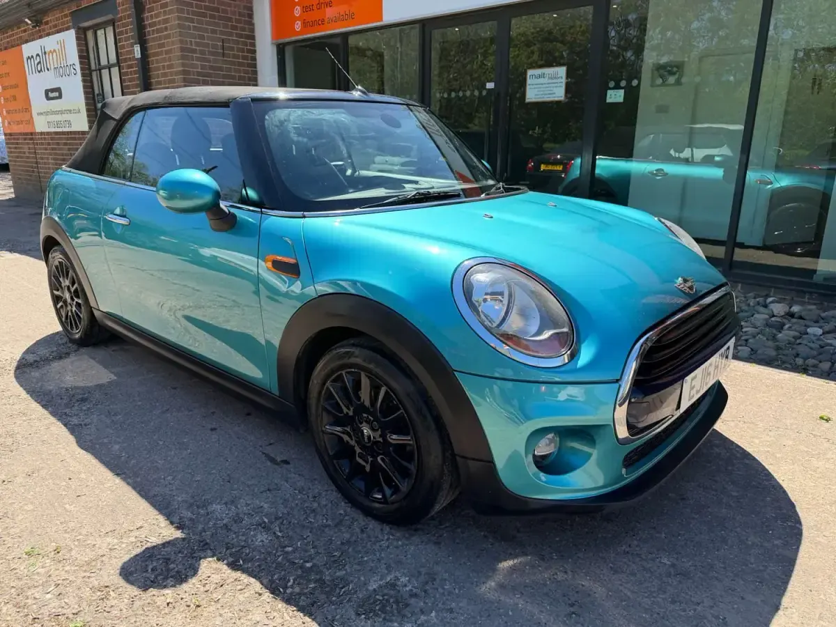 Begagnad Mini Cooper Cabriolet 2016 Turkos Cab