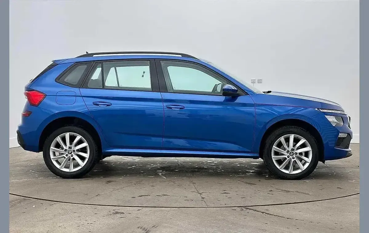 Used Skoda Kamiq SE 115 HP (84 kW) 2025 Race blue metallic SUV