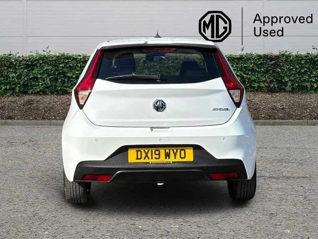 Used MG MG3 Exclusive 106 HP (77 kW) 2019 White Hatchback