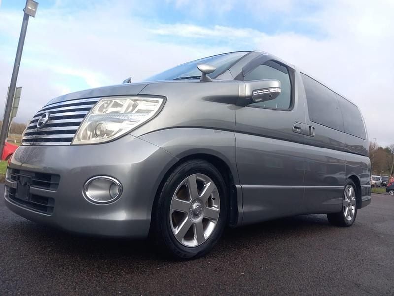 Used Nissan Elgrand 2007 Silver MPV