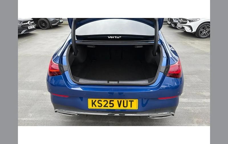 Used Mercedes CLA180 Executive 134 HP (98 kW) 2025 Blue Sedan