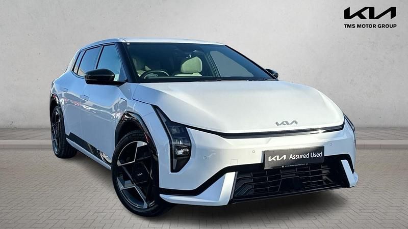 Used Kia EV4 GT-Line 150 kW (204 HP) 2026 White Hatchback