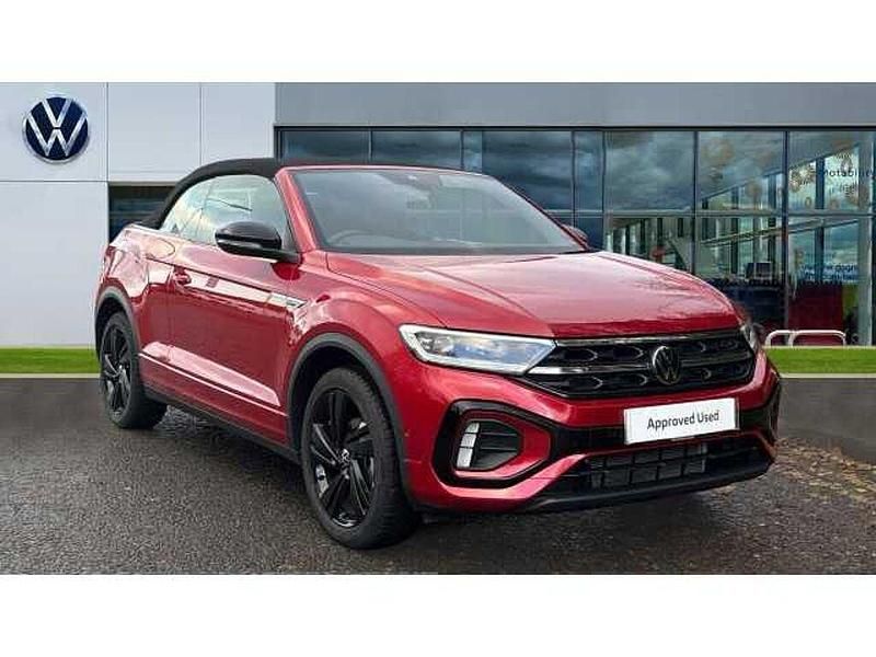 New 2025 VW T-Roc SUV | £33,764 - Image 1/4
