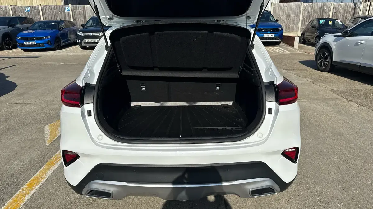 Used Kia XCeed 138 HP (101 kW) 2020 White SUV